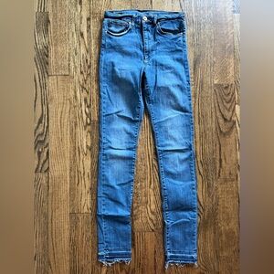 H&M high waisted skinny &denim jeans. Size 29